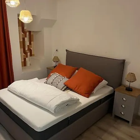 Gold, 500 M Du Centre De Valence * Bourg-lès-Valence